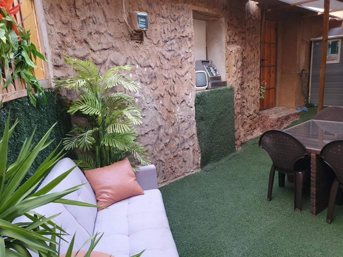 La Chocita De Tortosa Hotel Exterior photo